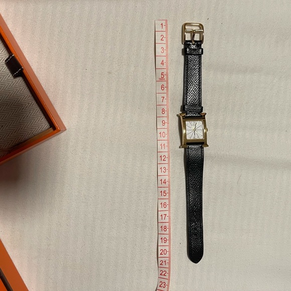 Authentic Hermes watch - Picture 14 of 14